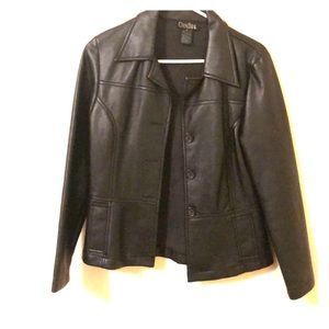 Vintage Faux leather jacket sz medium